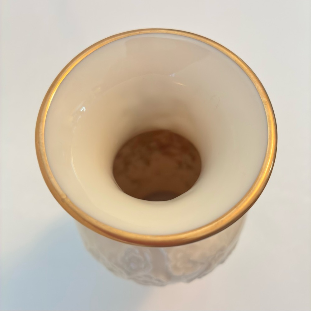 Lenox Ming Blossom Vase - Picture 4 of 6